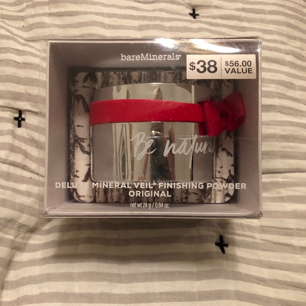 BareMinerals Deluxe Mineral Veil